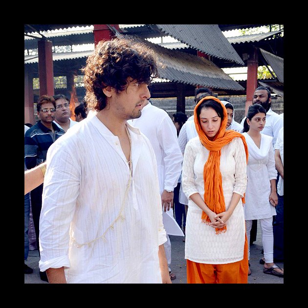 Spotted: Celebs pay their respects to Sonu Nigam's mother
Singer Sonu Nigam's mother, Shobha Nigam 