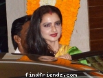Vidya�s mehndi ceremony was held at her Khar residence in Mumbai Rekha come