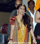 Vidya wore her sari in Bengali style with floral ornaments